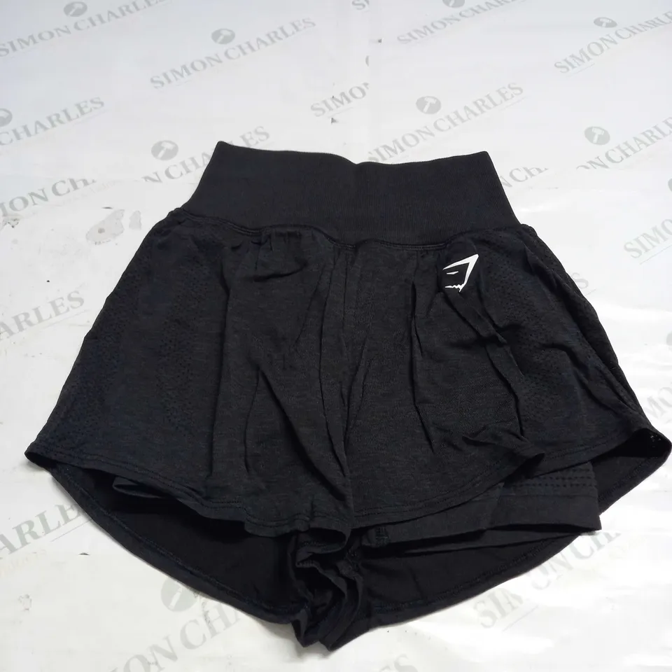 GYMSHARK TRAINING SHORTS SIZE S