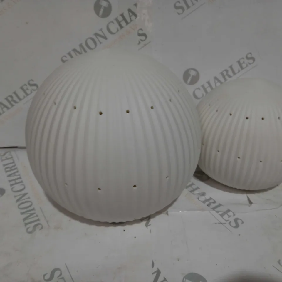 KELLY HOPPEN SET OF 2 LARGE CERAMIC LIGHT UP ORNAMENTS