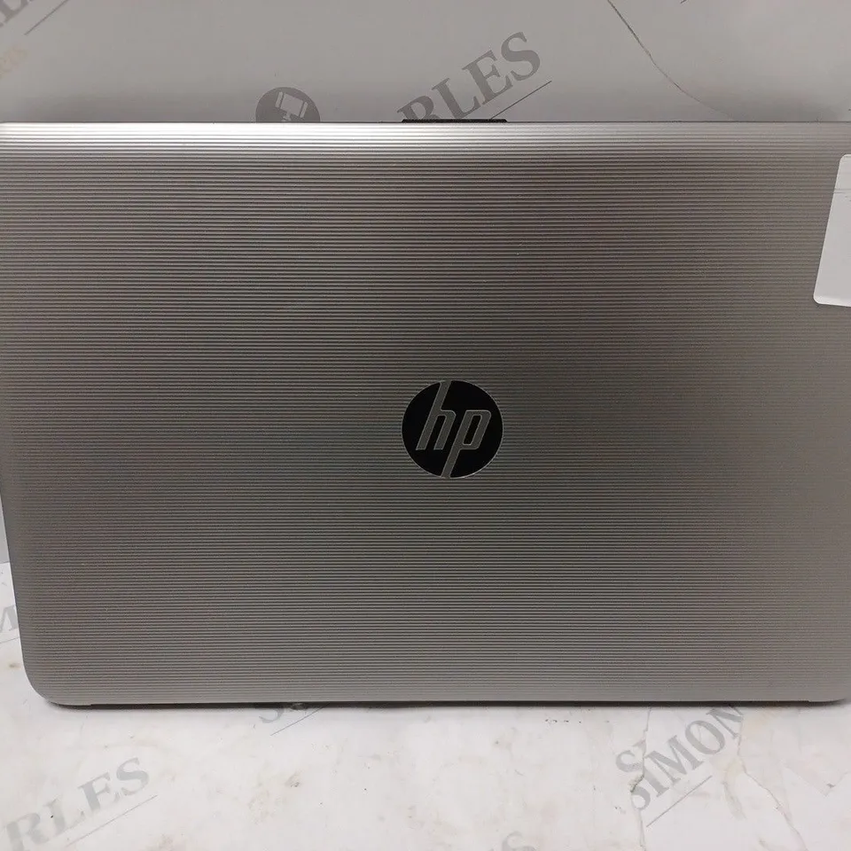 HP TPN-C125 LAPTOP