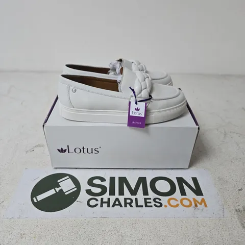 BOXED PAIR OF LOTUS BERTIE SHOES IN WHITE - UK 5