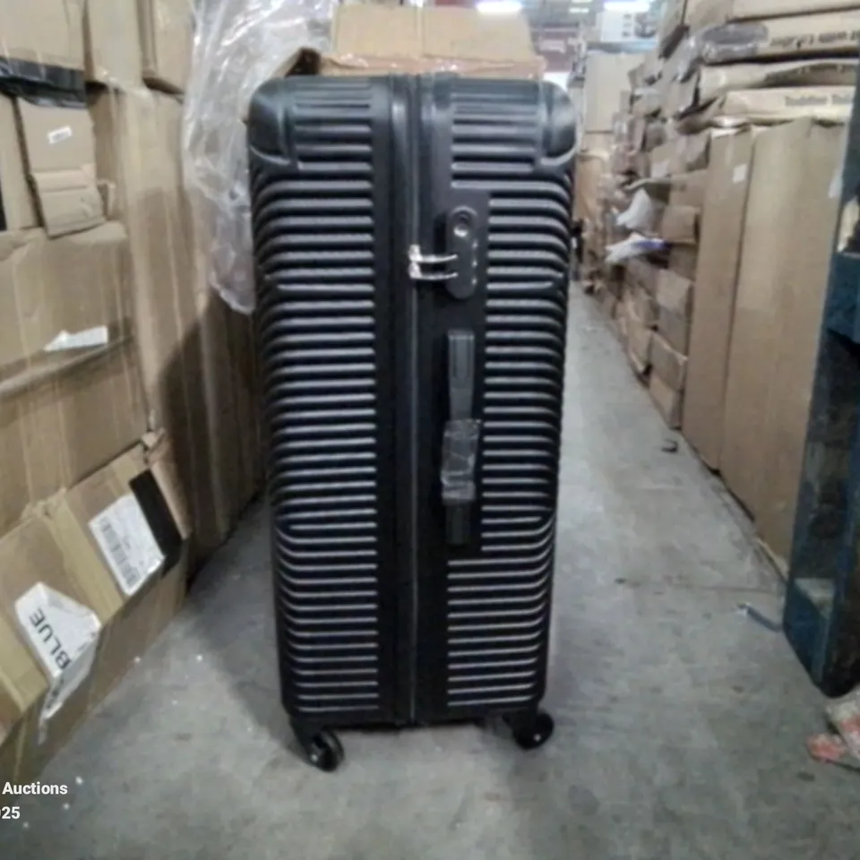 BOXED NEO BLACK HARDSHELL SUITCASE 