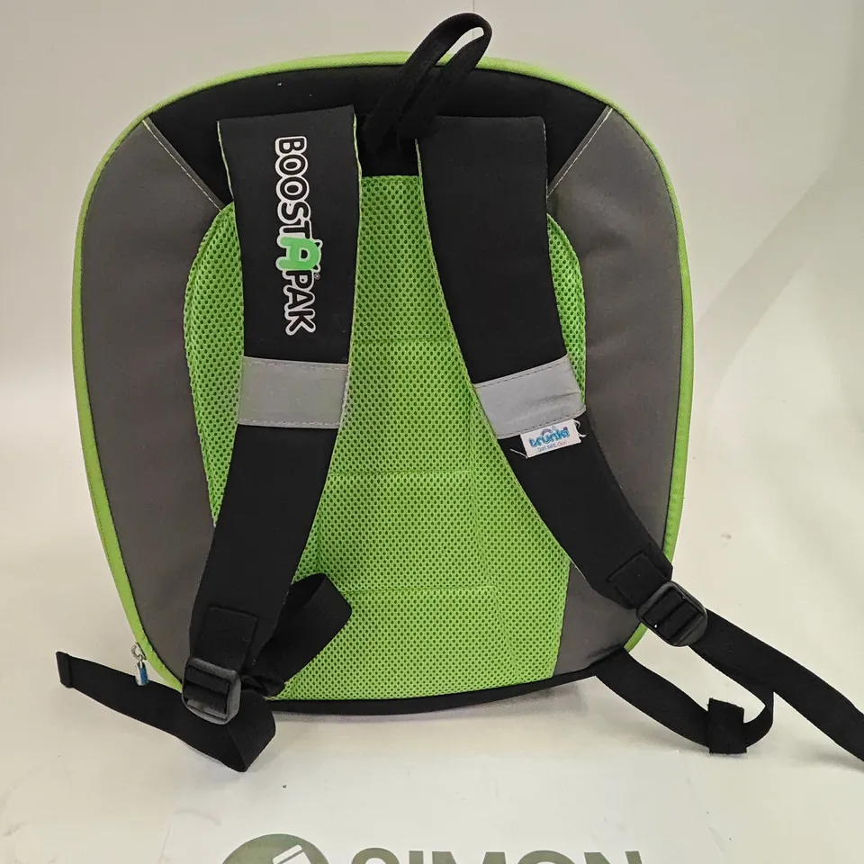 TRUNKI BOOST-A-PACK IN BLACK/GREEN