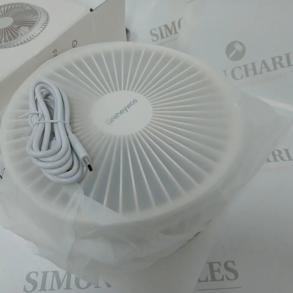 BOXED GREHEYWOS FOLDING FAN