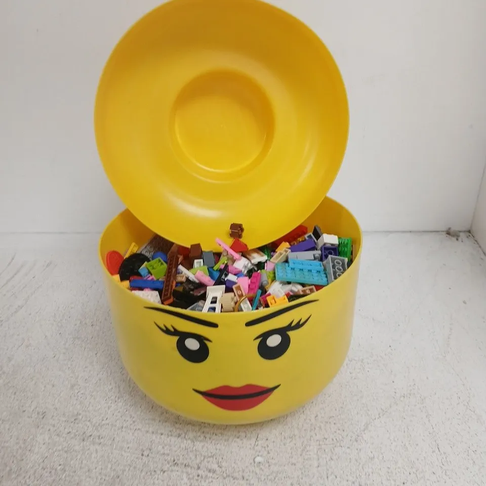 LEGO STORAGE TUB WITH BRICKS - YELLOW MINIFIGURE-FACE CONTAINER