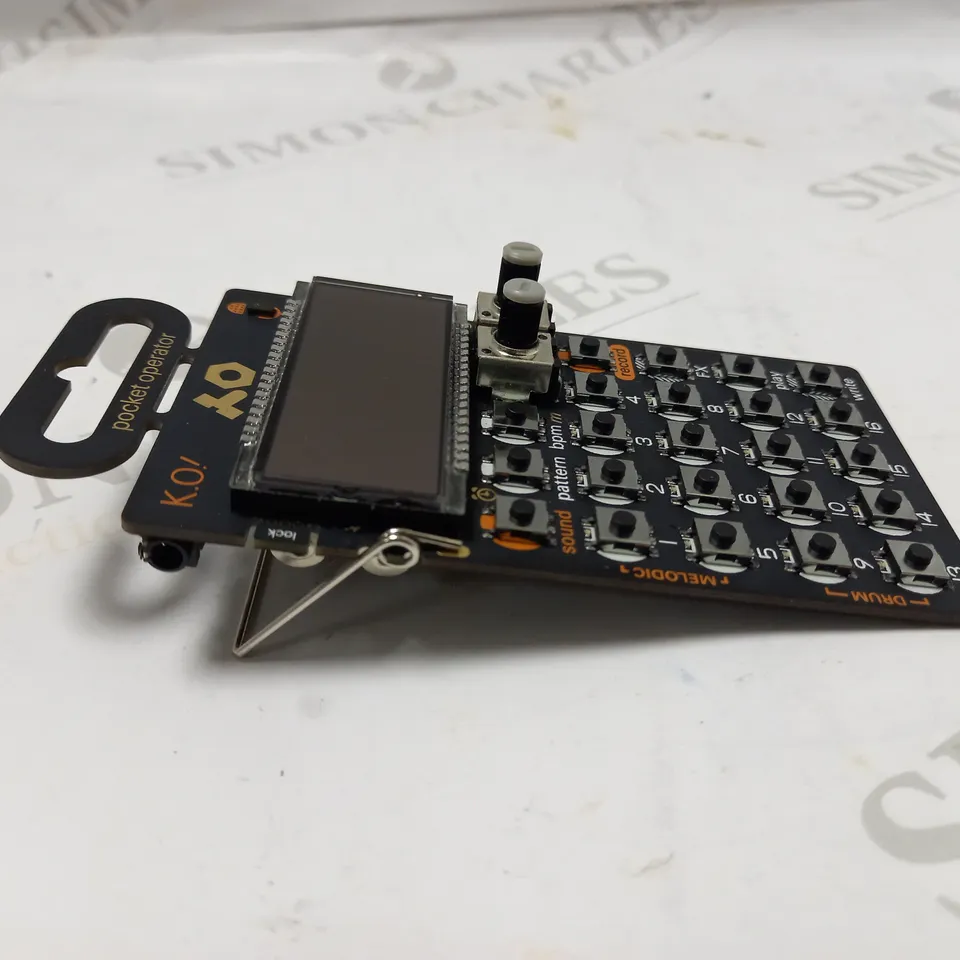 TEENAGE ENGINEERING PO-33 POCKET OPERATOR KO SAMPLER/SEQUENCER