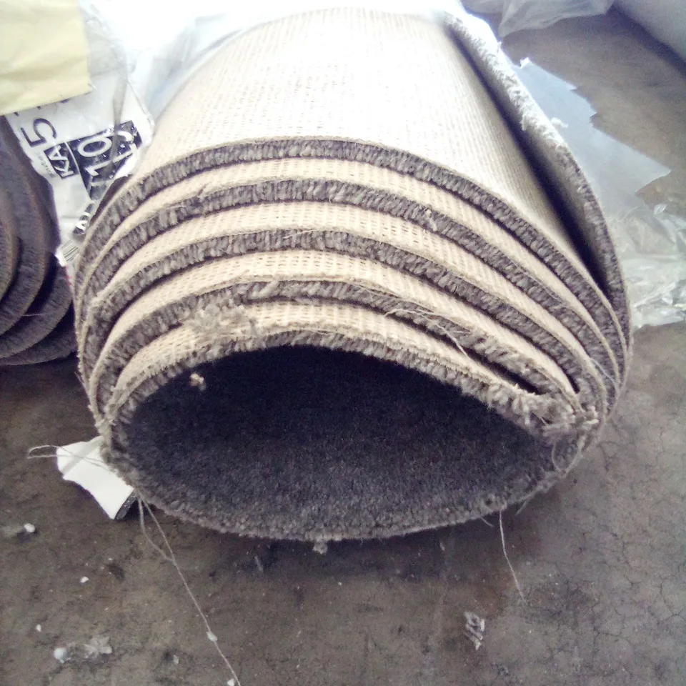 ROLL OF QUALITY BURFORD TWIST ELITE 50 CHEATLE CARPET 3.12*5M