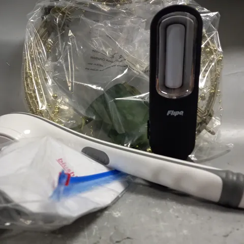 BOX OF APPROXIMATELY 10 ASSORTED ITEMS TO INCLUDE -LED TORCH - BACK MASSAGER - XMAS DECORATIONS ETC