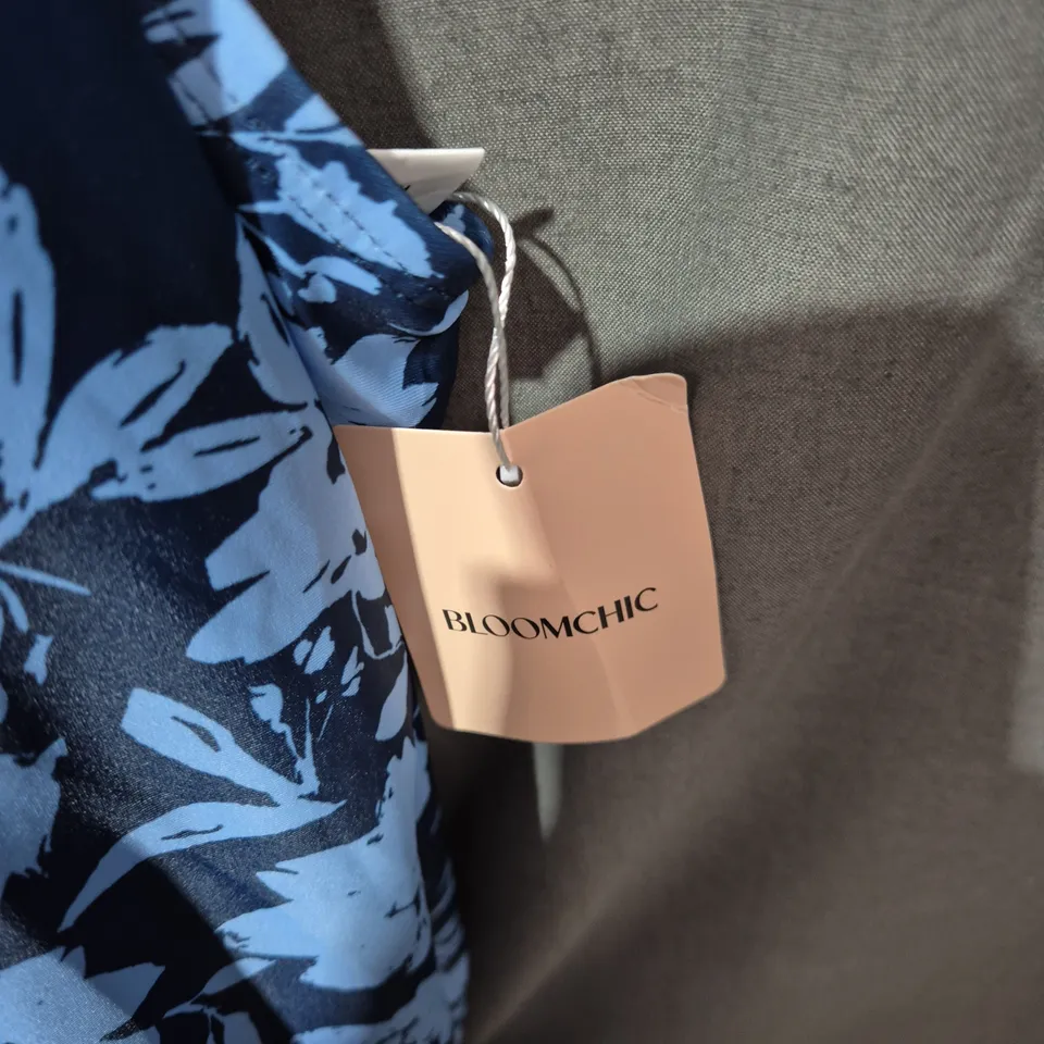 BLOOMCHIC BLUE FLORAL SLEEVELESS DRESS – UK 22-24