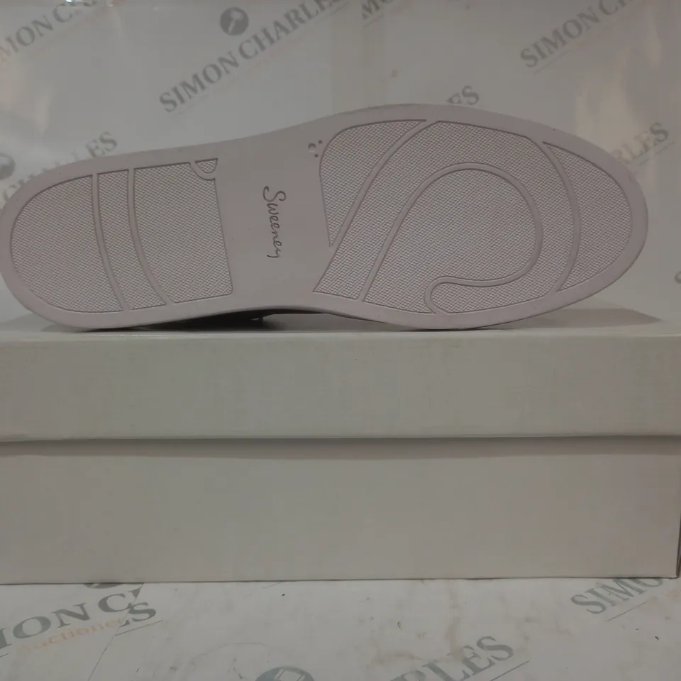 BOXED PAIR OF OLIVER SWEENEY SHOES IN BROWN UK SIZE 11