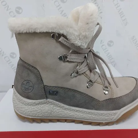 BOXED PAIR OF RIEKER ANTISTRESS WATER RESISTANT WARM HIKING BOOTS IN CREAM - SIZE 39