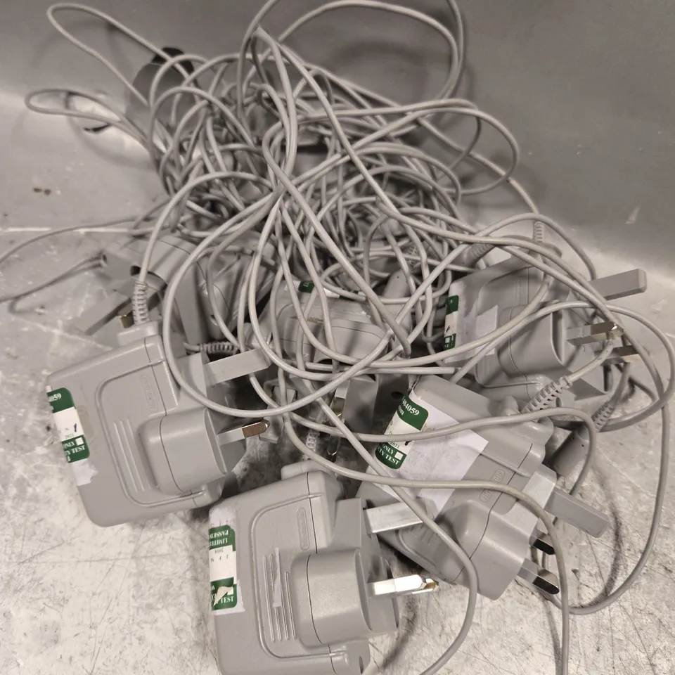APPROX 6 NINTENDO CHARGER CABLES 