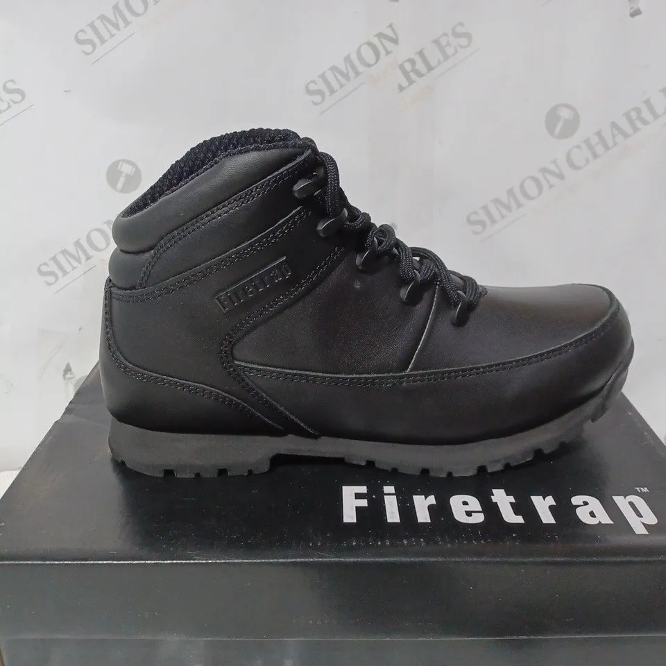 BOXED FIRE TRAP MENS RHINO BOOTS - SIZE 8