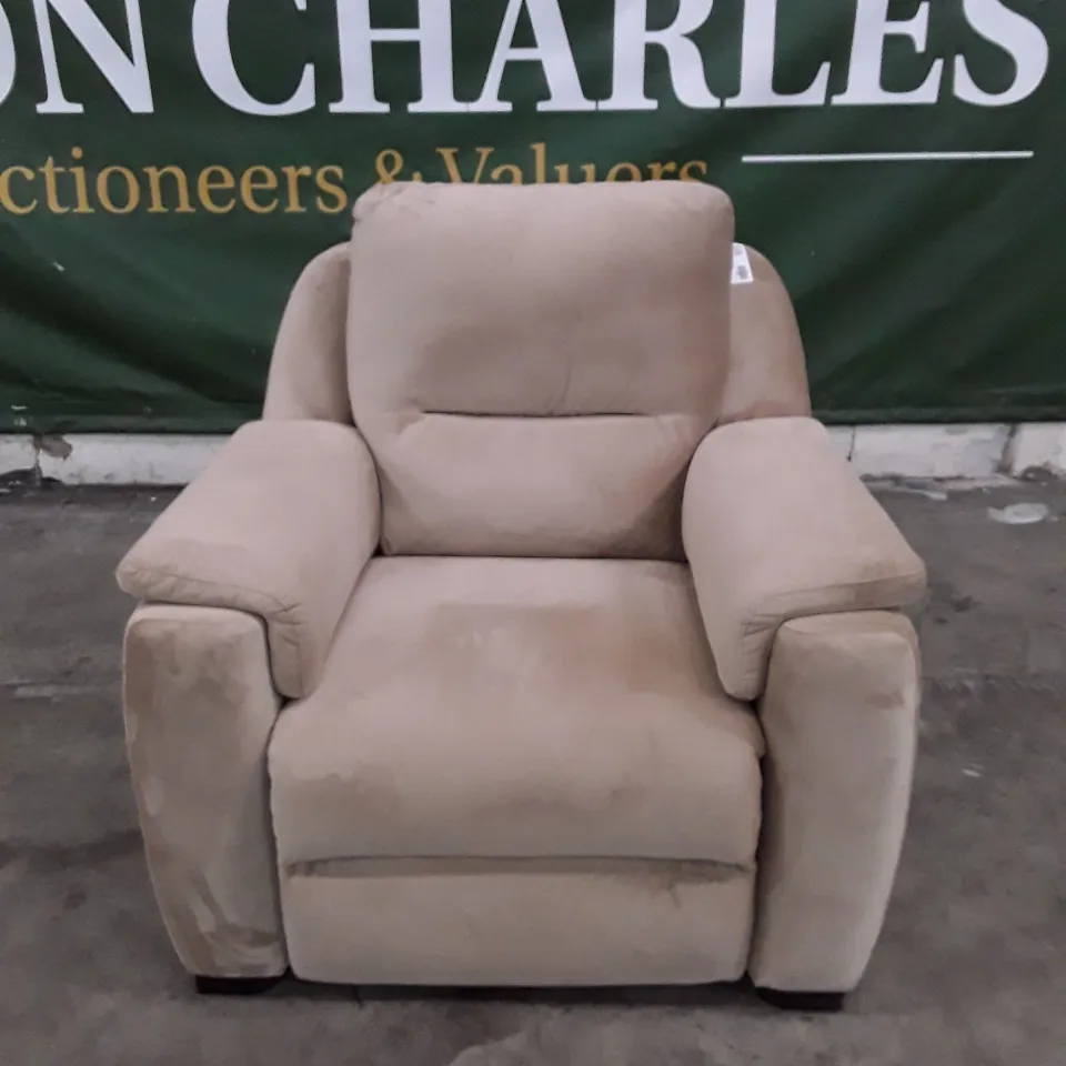 QUALITY ITALIAN DESIGNER AVOLA NEW ELECTRIC RECLINER CHAIR - BEIGE VELVET FABRIC