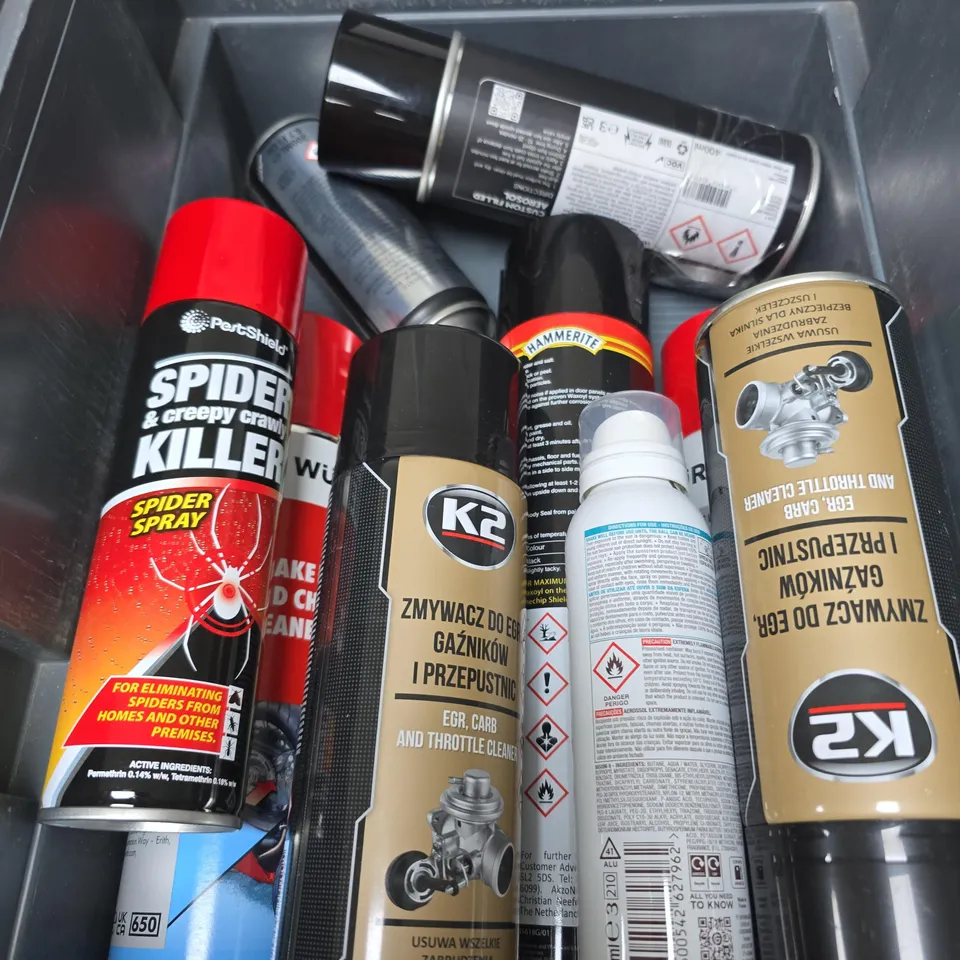 APPROXIMATELY 15 ASSORTED AEROSOLS TO INCLUDE PIZ BUIN TANNING SPRAY, FLY AND WASP KILLER AND GEM DEODORANT