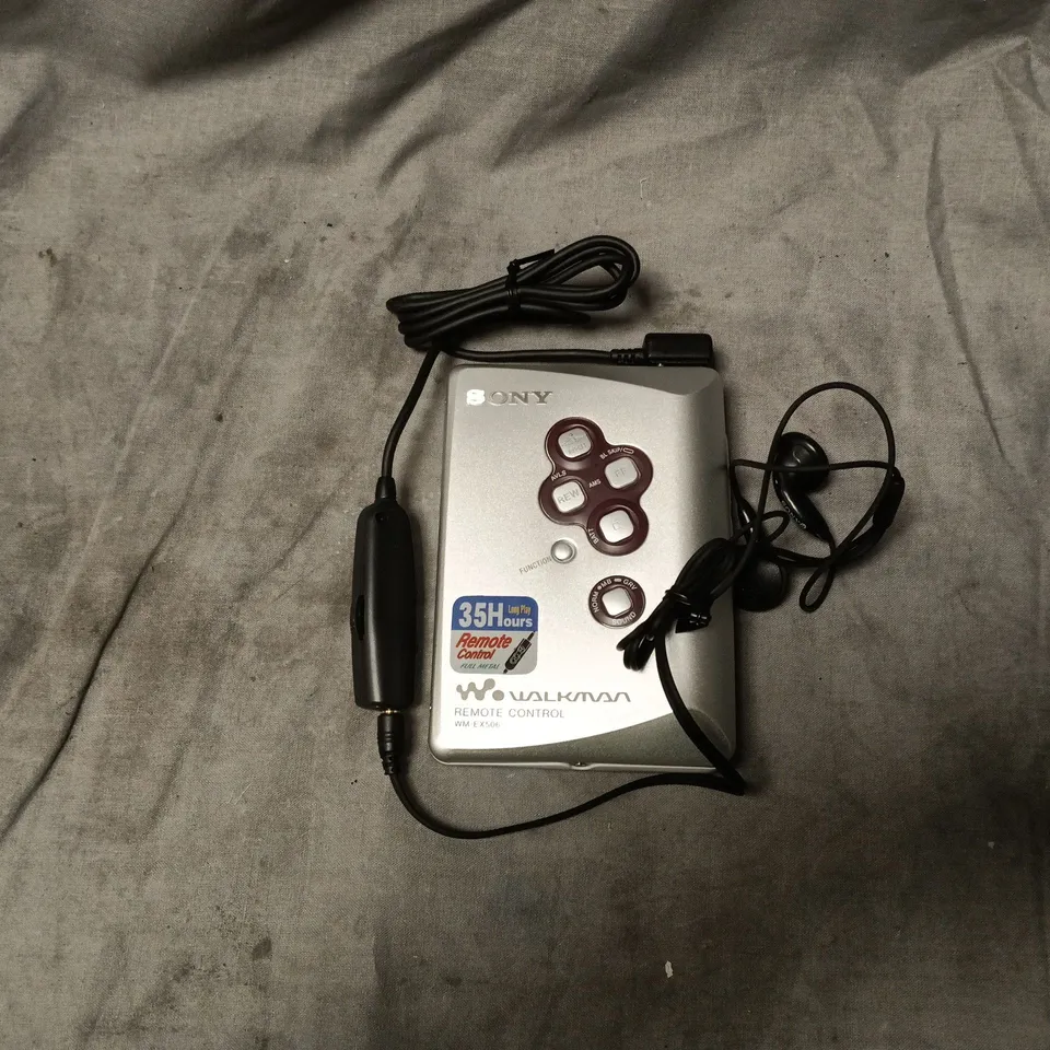 SONY WALKMAN WM-EX506 PORTABLE CASSETTE PLAYER WITH REMOTE CONTROL (BOXED)