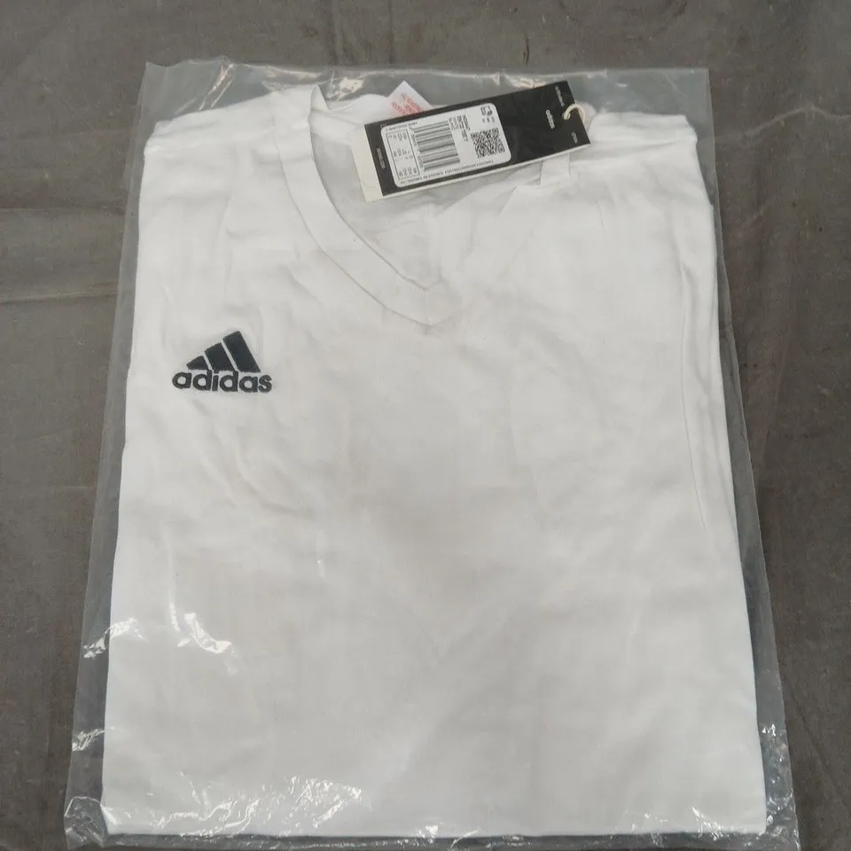BAGGED ADIDAS ENT22 TEE IN WHITE - SIZE 13-14Y