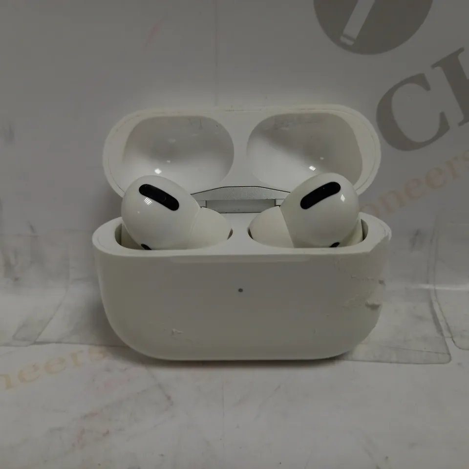 APPLE AIRPODS PRO 
