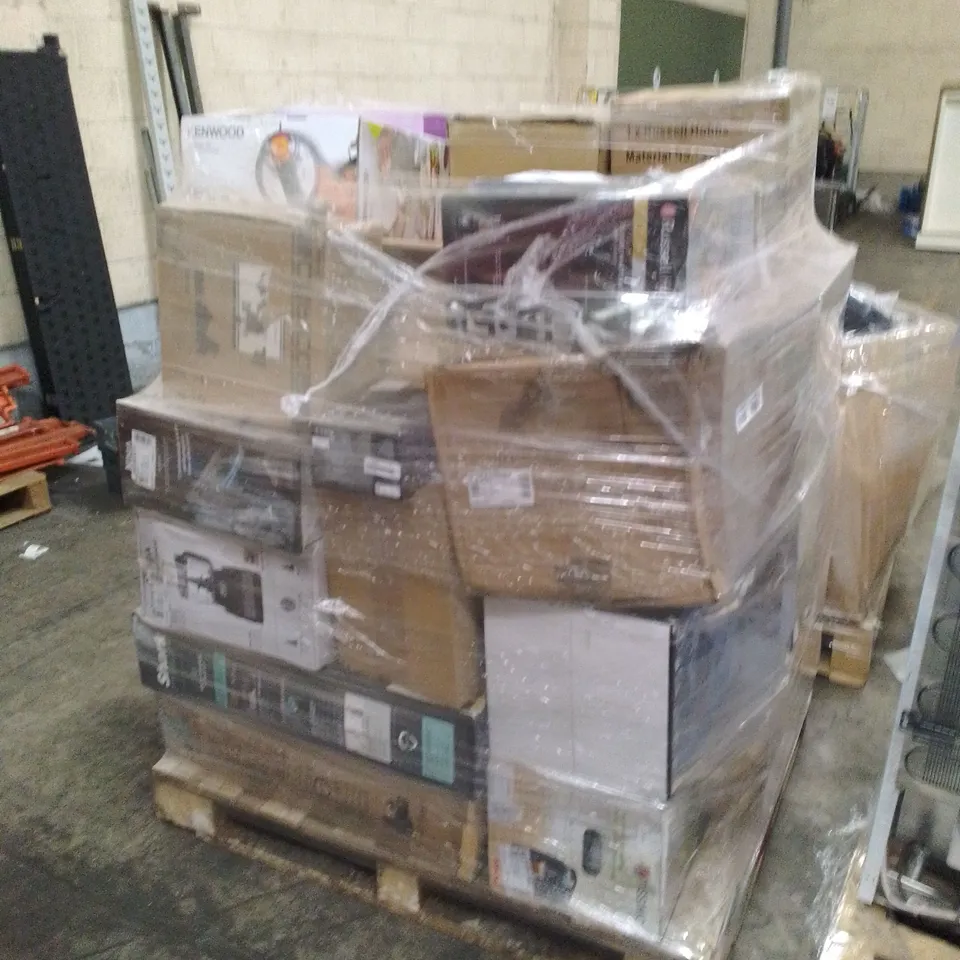 PALLET OF APPROXIMATELY 31 UNPROCESSED RAW RETURN HOUSEHOLD AND ELECTRICAL GOODS TO INCLUDE;