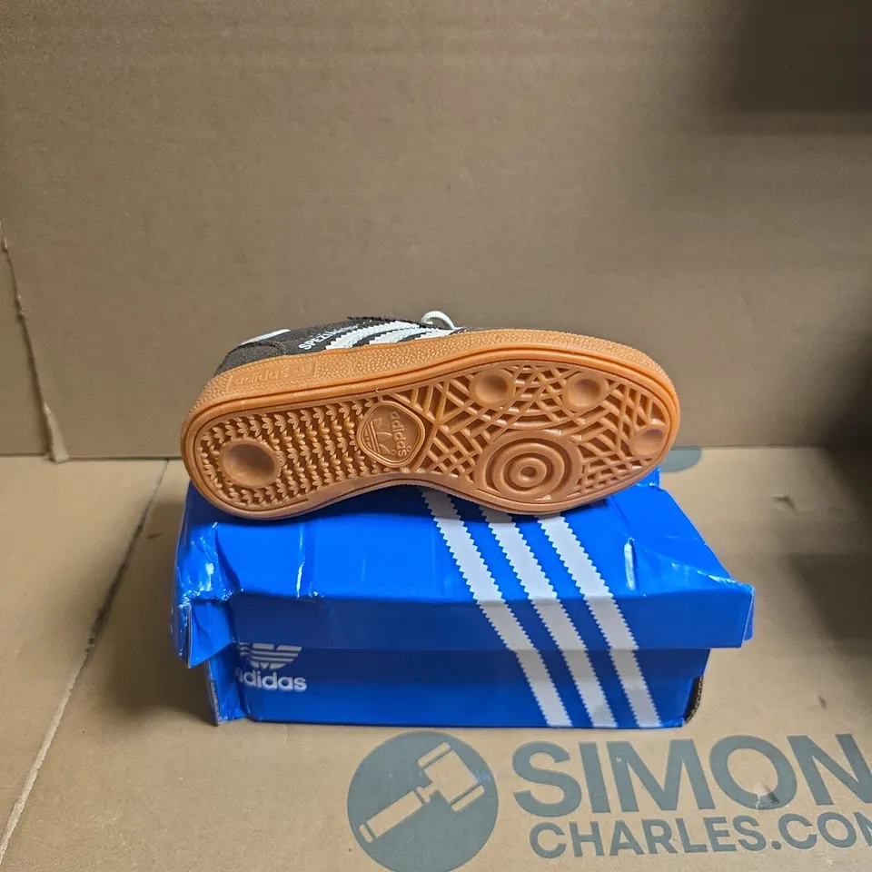 ADIDAS HANDBALL SPEZIAL CHILDREN’S SHOES – BLACK/GREY WITH WHITE STRIPES, UK 8.5