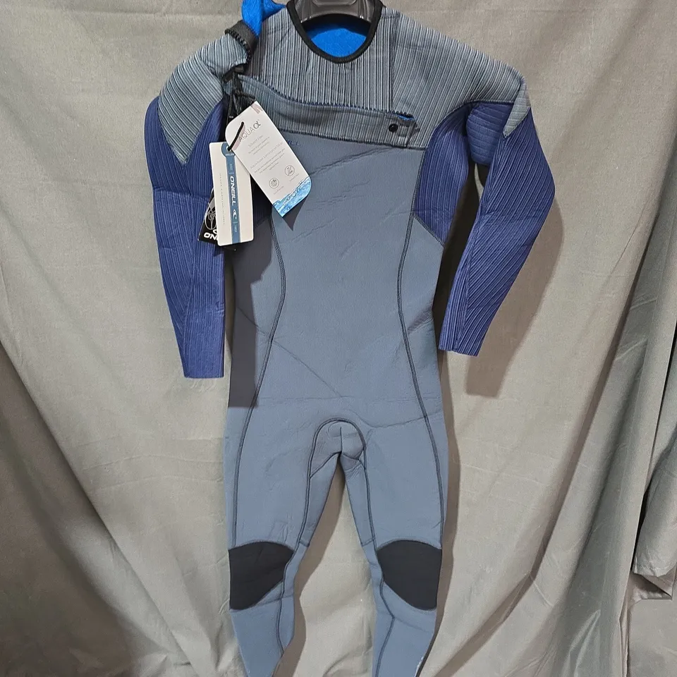 O'NEILL WOMENS HYPERFREAK 5/4+ CHEST FULL ZIP IN SHADE/NAVY - SIZE 4