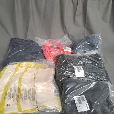 BOX OF ASSORTED CLOTHING ITEMS TOO INCLUDE COATS , TOPS, AND TROUSERS ETC.
