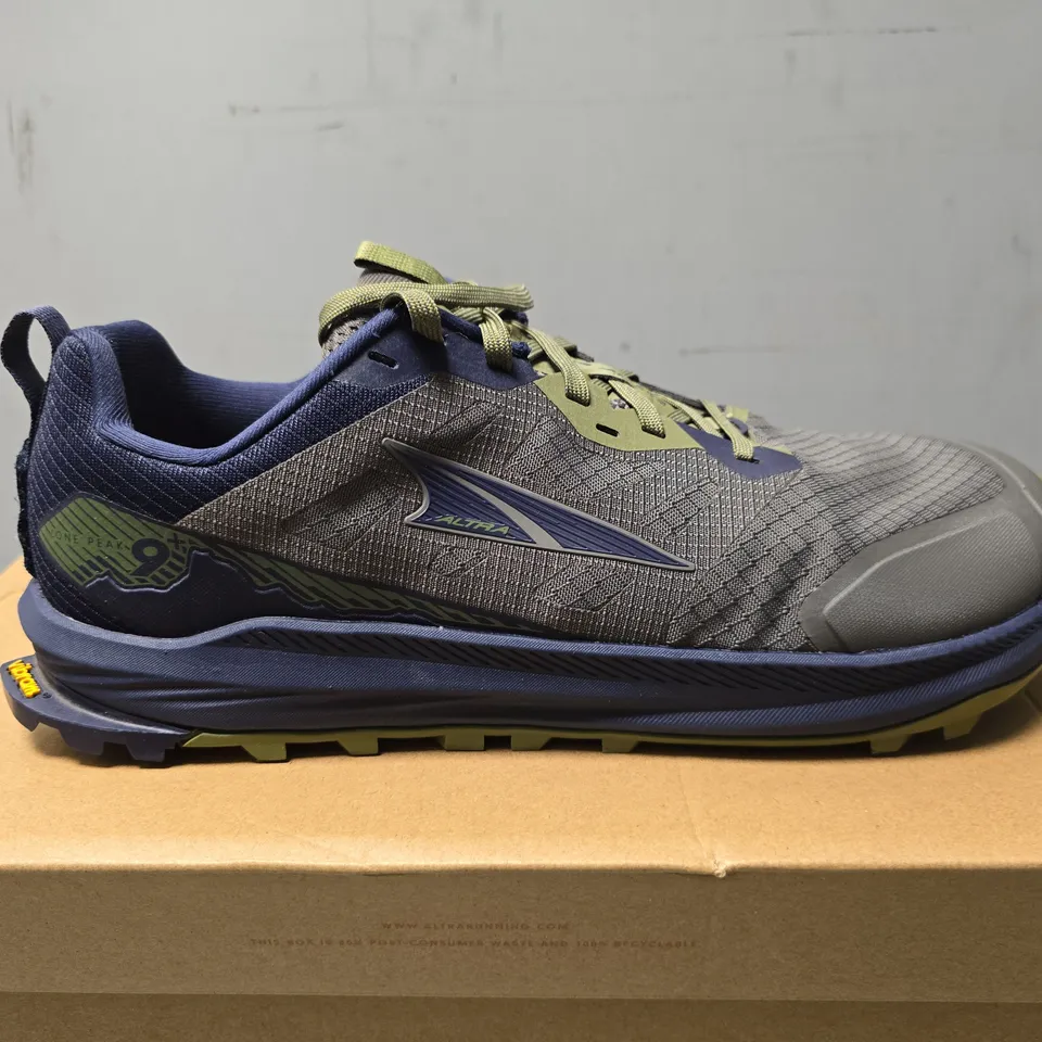 BOXED ALTRA LONE PEAK 9+ - UK 10