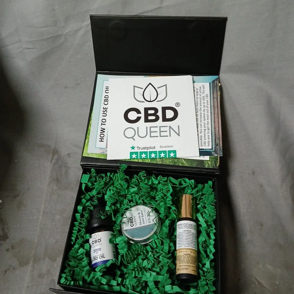 APPROXIMATELY 5 X CBD QUEEN GIFT SET – CBD OIL & CREAM WITH FESTIVE PACKAGING