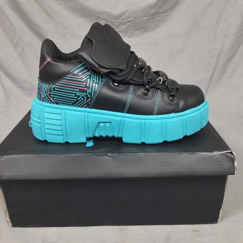 BOXED KOI HATSUNE MIKU ANDROID CHUNKY TRAINERS IN BLACK - UK4