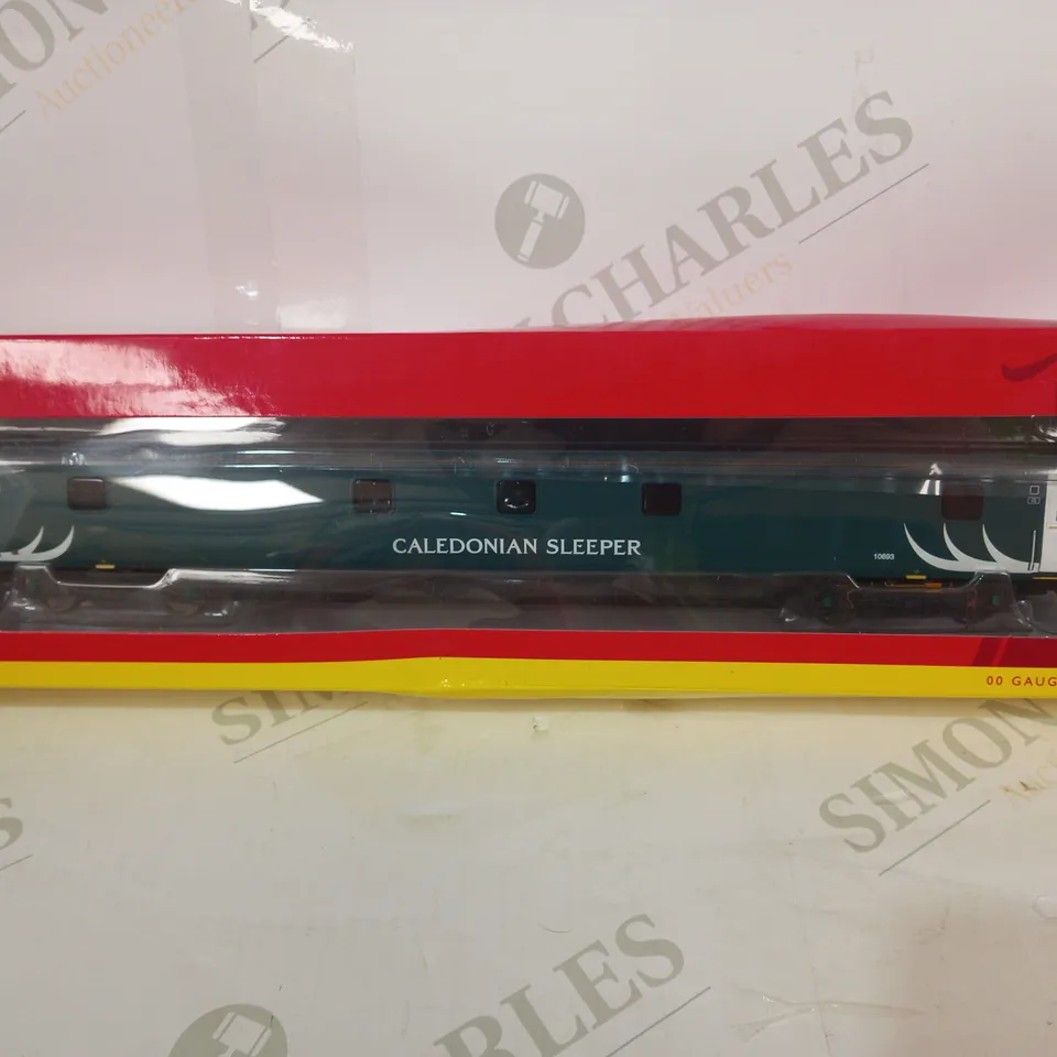 HORNBY CALEDONIAN MK3 SLEEPER COACH 00 SCALE MODEL