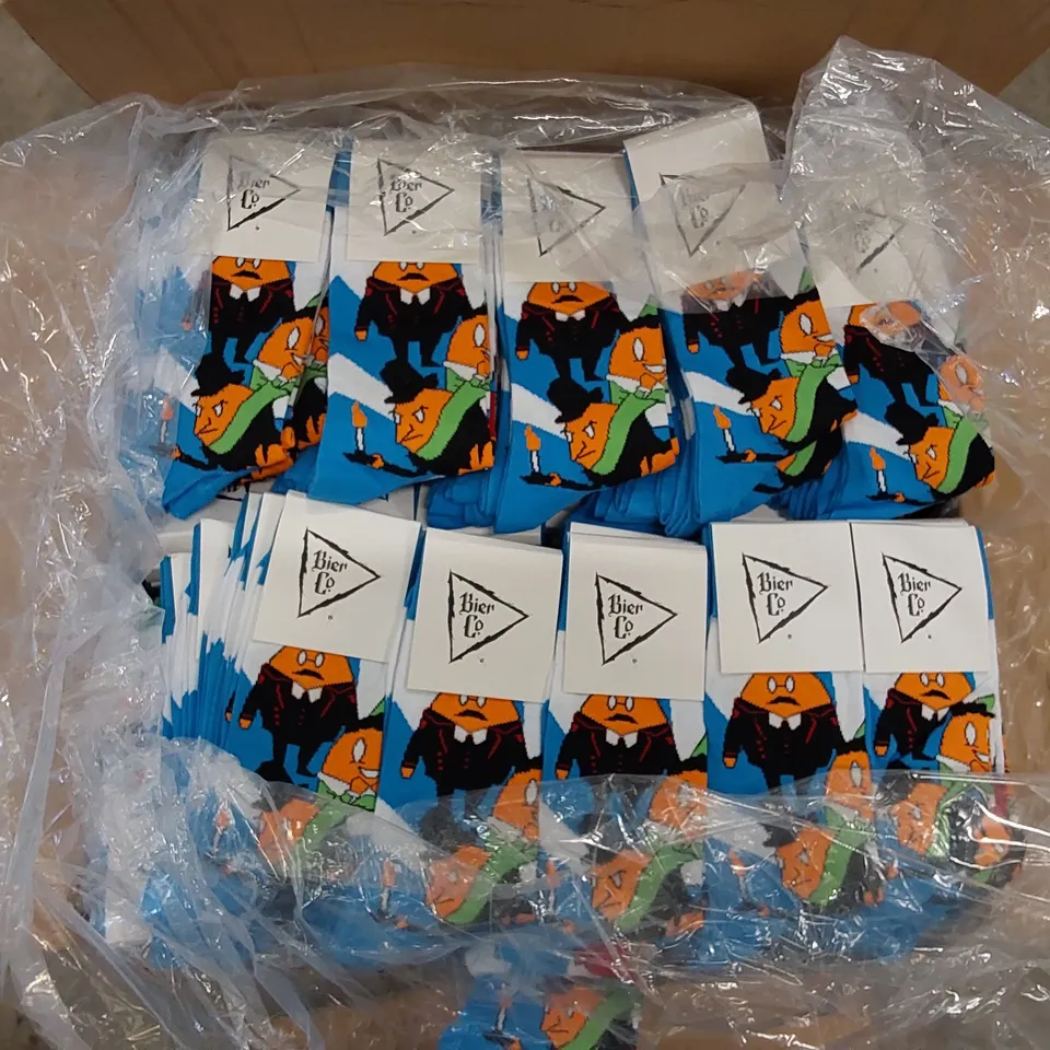 BOX OF APPROXIMATELY 360 PAIRS OF BRAND NEW BIER CO SOCKS (1 BOX)