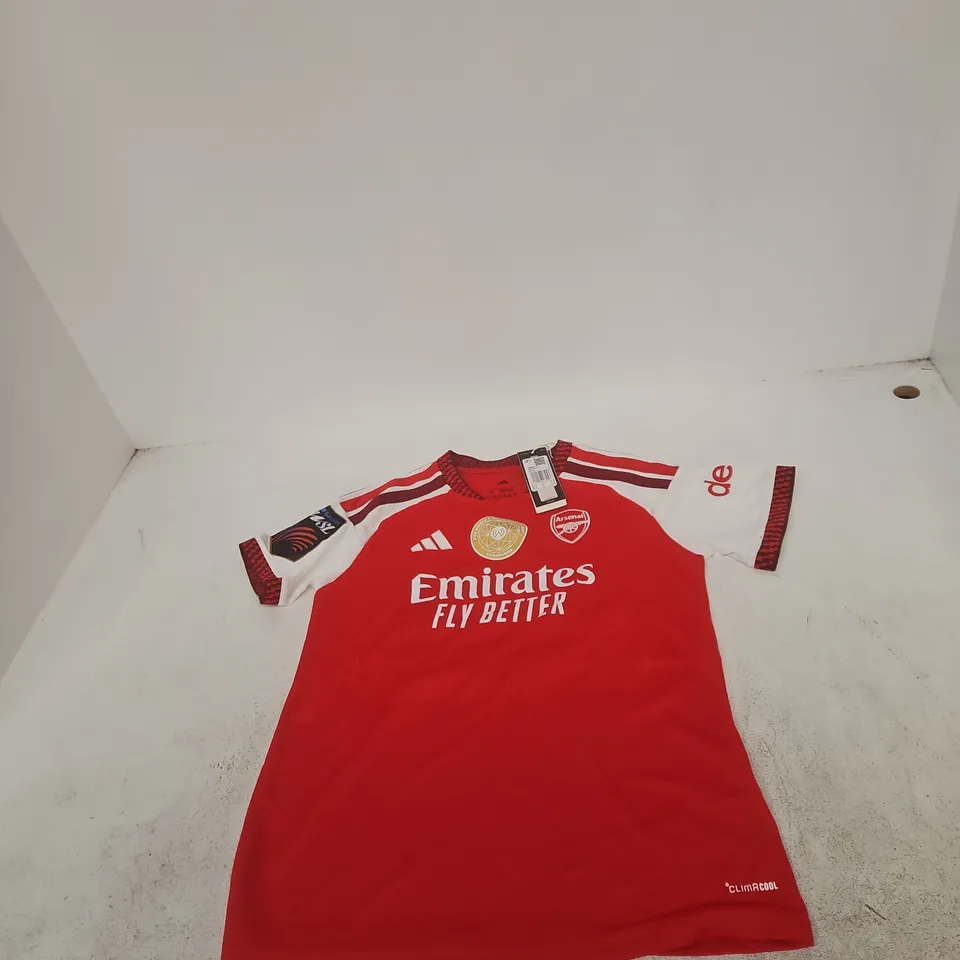 ARSENAL FC FOOTBALL JERSEY – ADIDAS, RED/WHITE WITH EMIRATES FLY BETTER SPONSOR, SIZE M