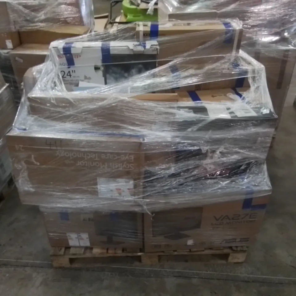 PALLET TO CONTAIN APPROXIMATELY 21 ASSORTED MONITORS INCLUDES