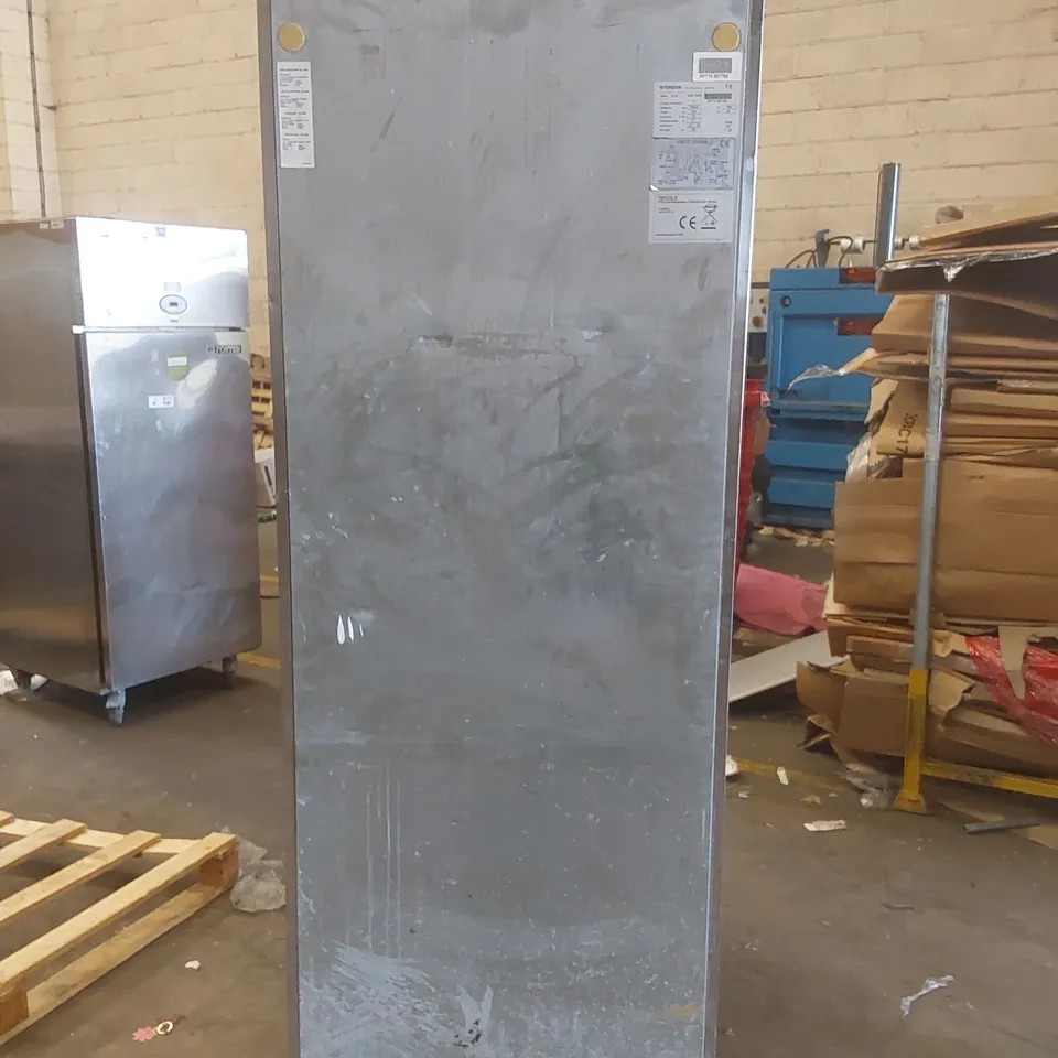 TEFCOLD RF710 COMMERCIAL UPRIGHT FREEZER