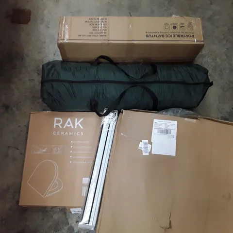 PALLET OF ASSORTED HOUSEHOLD ITEMS TO INCLUDE CAMPING CHAIRS, TOILET SEATS, PORTABLE ICE BATH AND BLINDS ECT