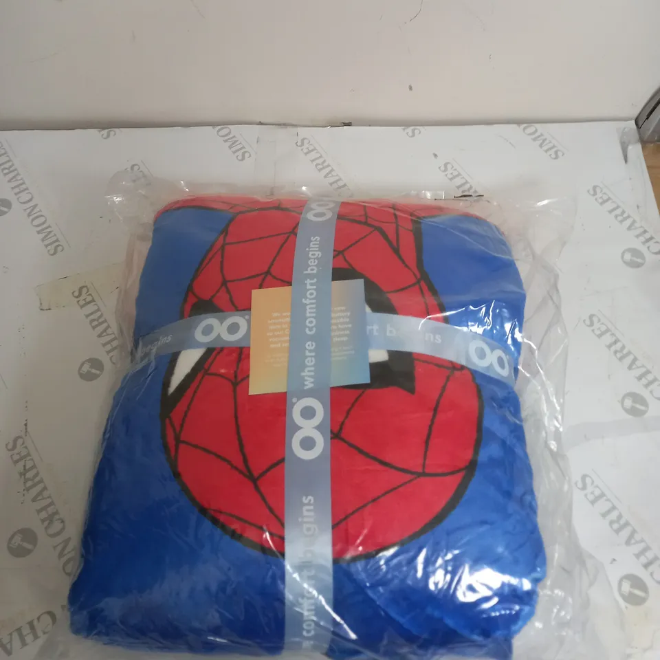 OODIE HOODED OVERSIZED BLANKET - SPIDERMAN