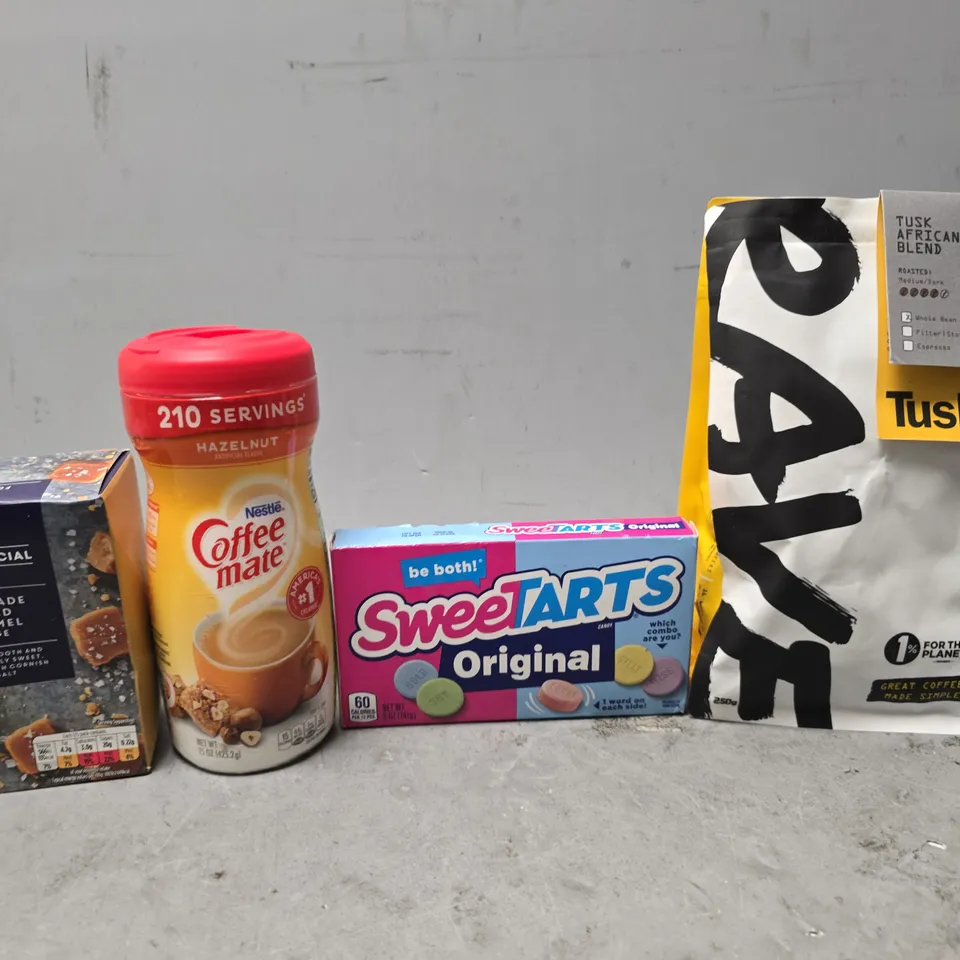 APPROXIMATELY 15 ASSORTED FOOD & DRINK ITEMS TO INCLUDE - SWEET TARTS ORIGINAL , COFFEE MATE , TUSK AFRICAN BLEND , SALTED CARAMEL FUDGE ETC