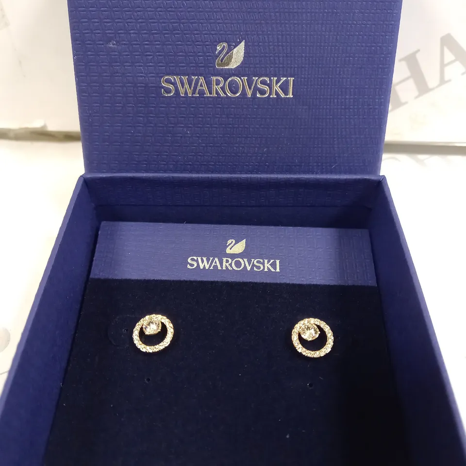 SWAROVSKI CREATIVITY CIRCLE STUD EARRINGS