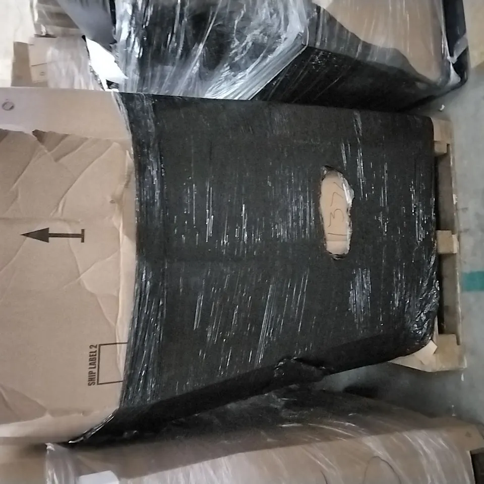 PALLET OF ASSORTED ITEMS INCLUDING SHUSHI LAUNDRY BASKET, KINGSTON CHROME SPOTLIGHT, EARTH PAK BACKPACK, CLEAR TARPIN SHEET, EXTRA LARGE BASKET