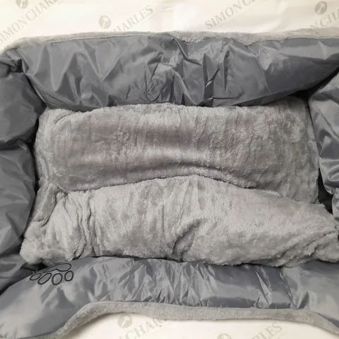 UNBRANDED LARGE PET BED WITH REMOVABLE CUSHION