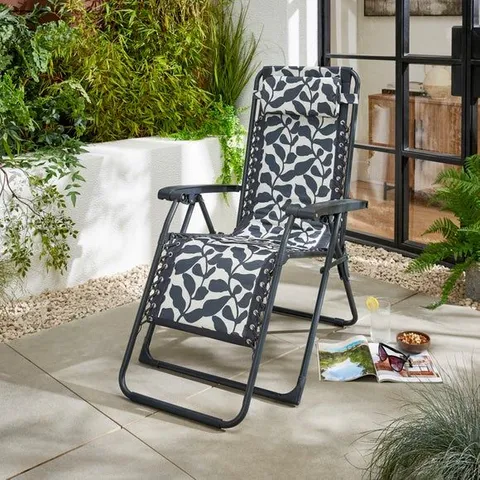 BOXED FOLIA PRINT PADDED RECLINING SUN LOUNGER CHAIR