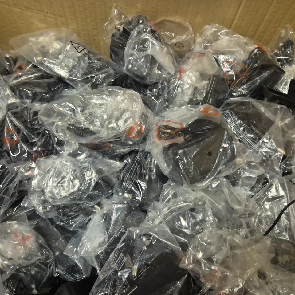 BOX OF APPROXIMATELY 140 SWITCHING ADAPTERS - ADS-26SGP-12