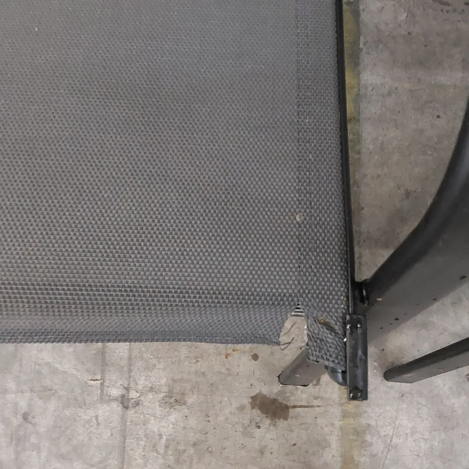 4X OUTDOOR GARDEN/PATIO CHAIRS (4 ITEMS)