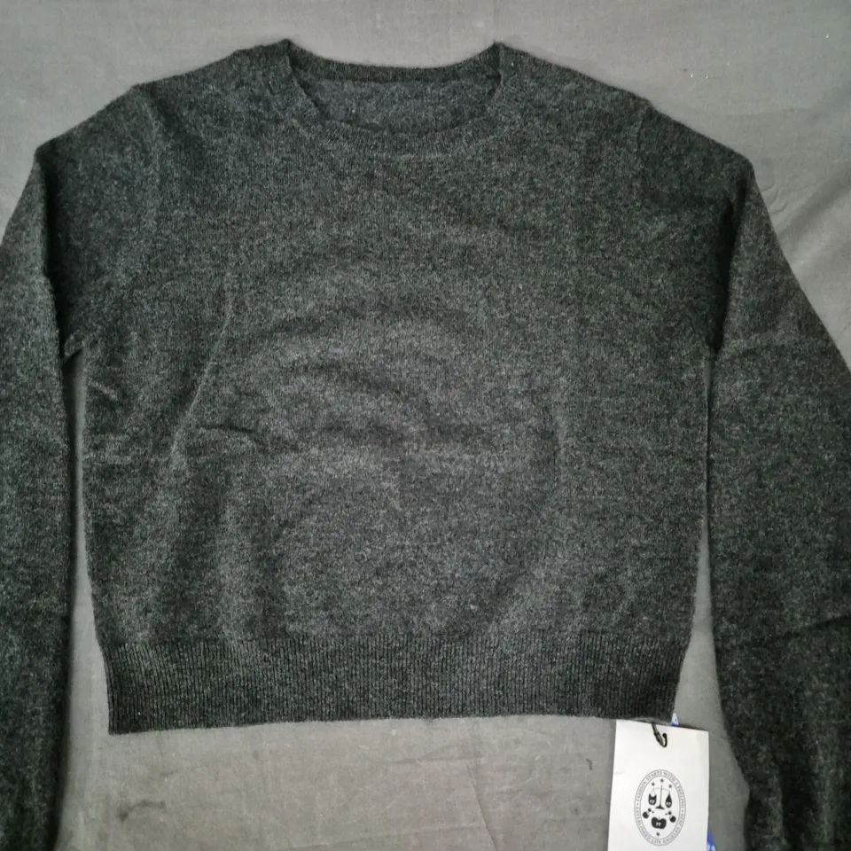 CIDER LONG SLEEVE TOP IN DARK GREY SIZE MEDIUM