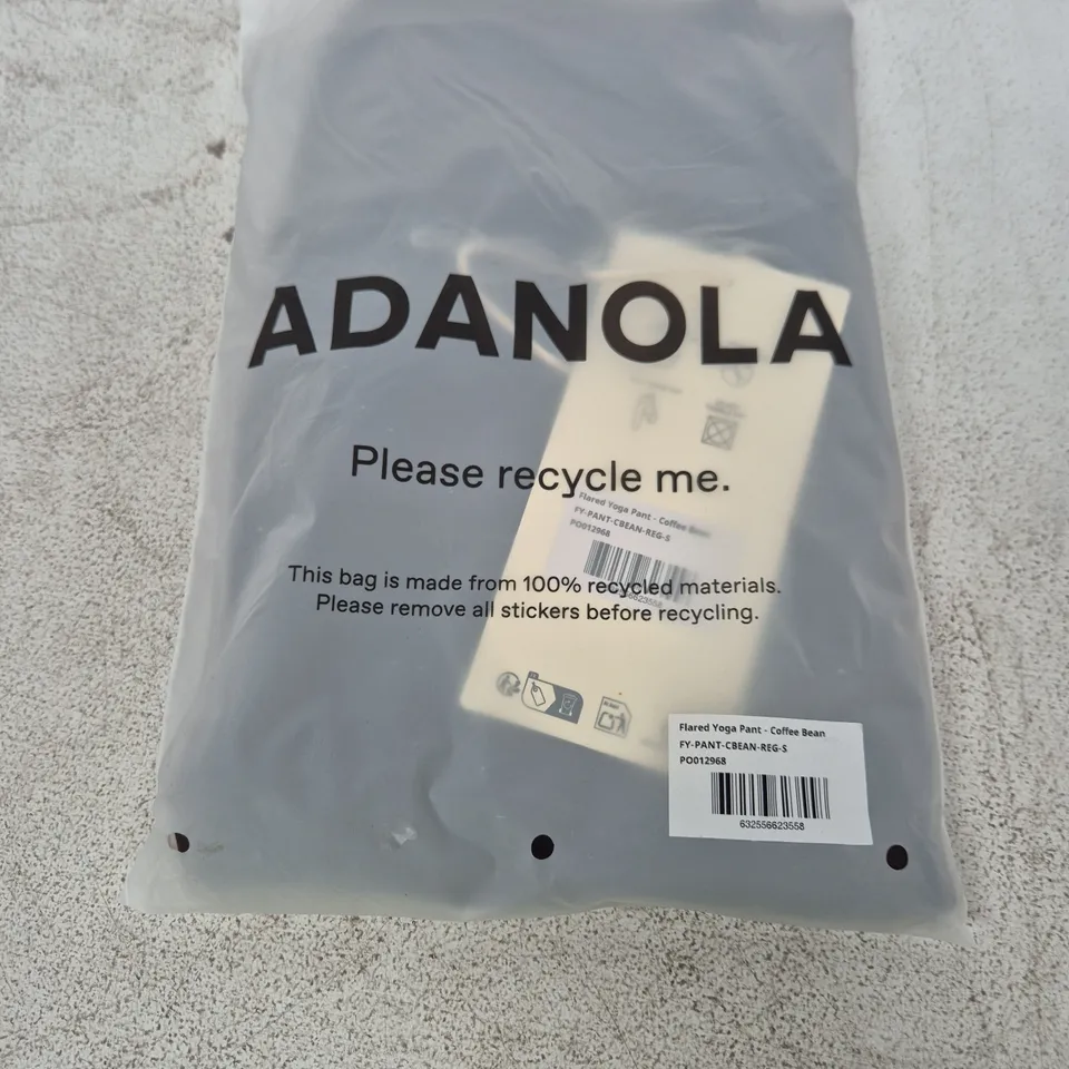 ADANOLA FLARED YOGA PANT – COFFEE BEAN (S) – UK