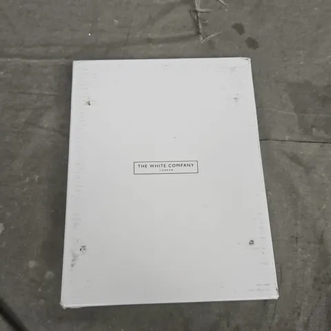 THE WHITE COMPANY 5X7 DOUBLE HINGED WHITE RESIN FRAME