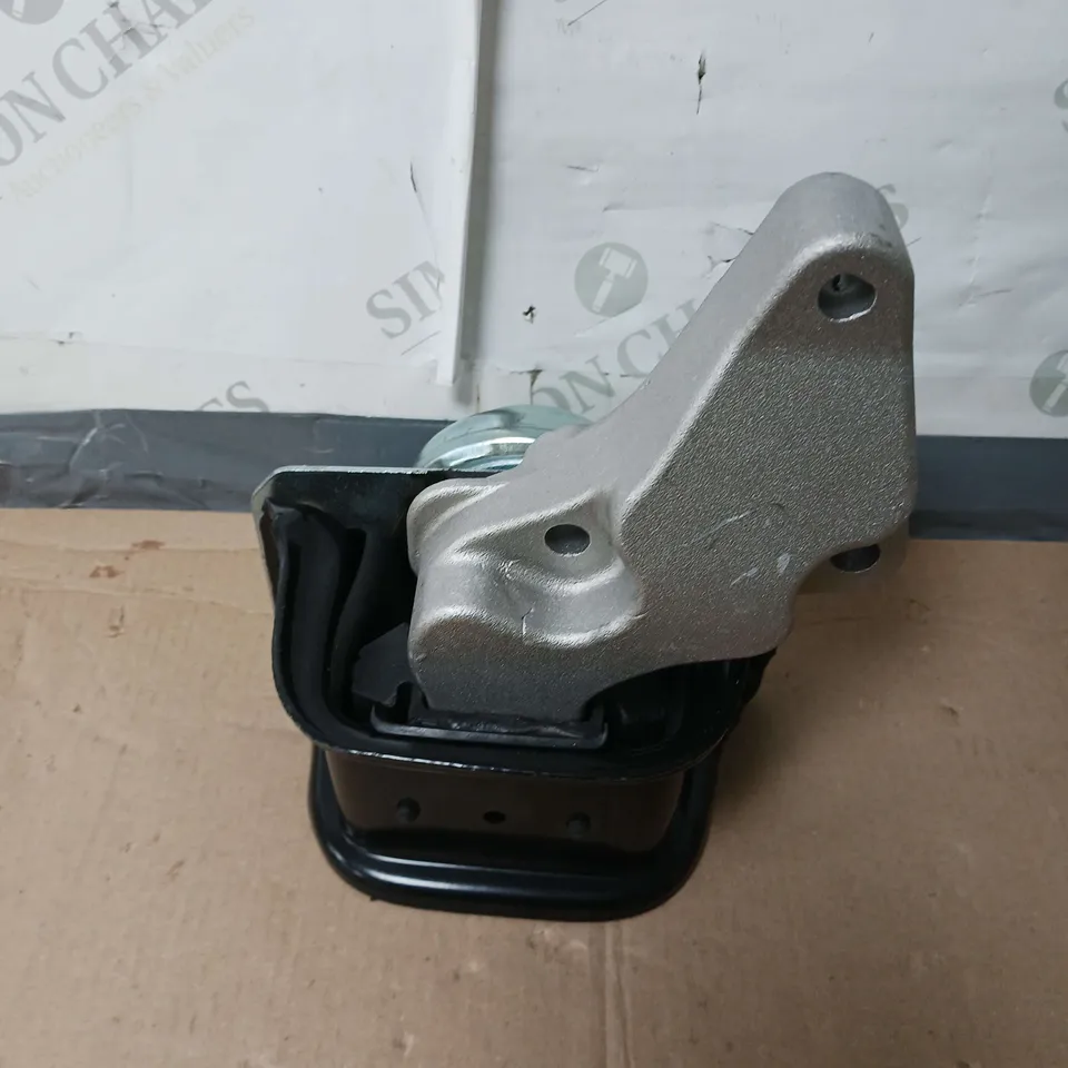 ENGINE SUSPENSION MOUNT / SHOCK ABSORBER BUFFER 
