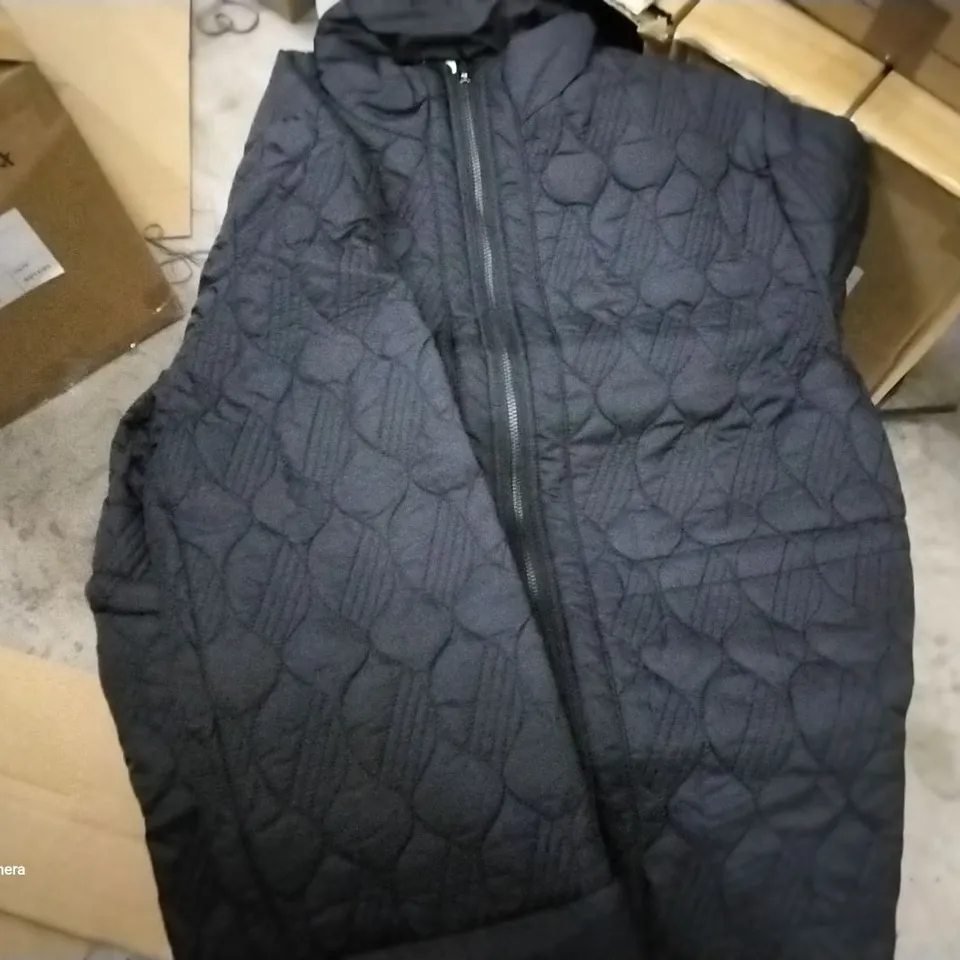 BOX OF APPROXIMATELY 10 BRAND NEW BLACK MARLA WYNNE QUILT TOGGLE COATS VARIOUS SIZES 