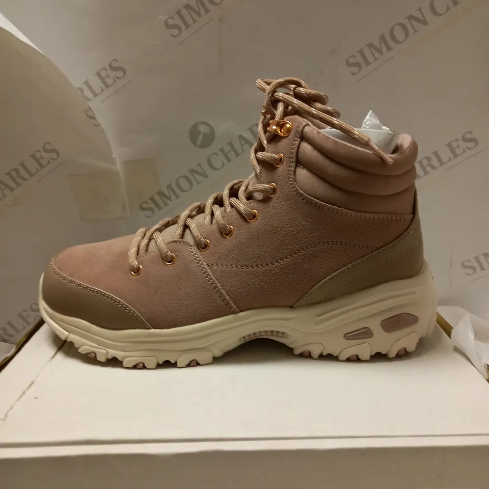 SKECHERS BLUSH SUEDE BOOTS - SIZE 6