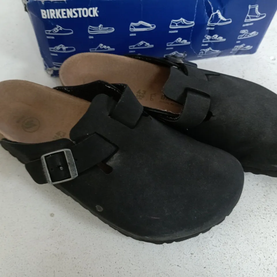 BIRKENSTOCK BOSYON BS IN BLACK SIZE 9
