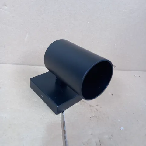 ASTRO ASCOLI SINGLE, DIMMABLE INDOOR SPOTLIGHT